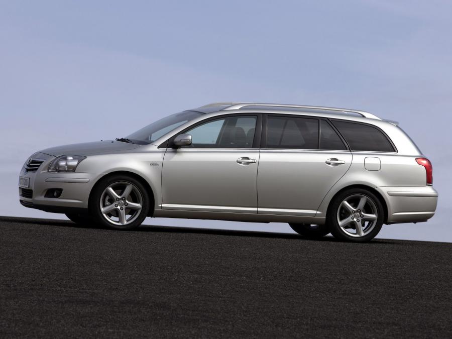  Toyota Avensis Wagon 2006 года  (фото 9 из 71)